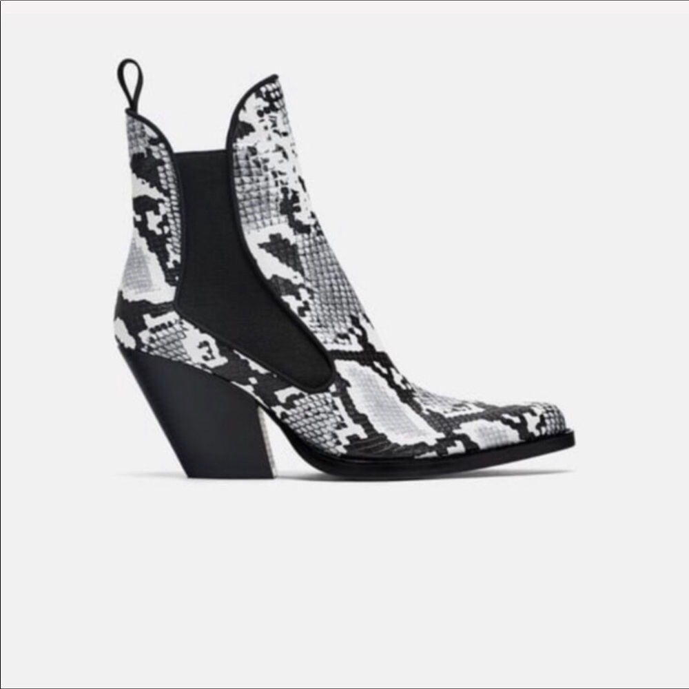 ZARA Trafaluc Snake Skin Booties - Size 10